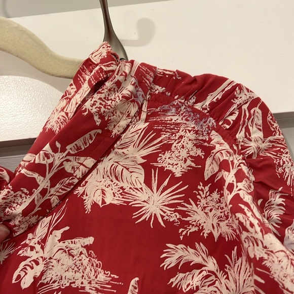 American Eagle Hawaiian Crop Top - Picture 6 of 8